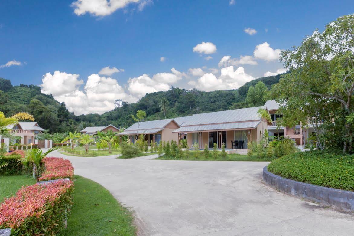 Casa Sakoo Resort Nai Thon Beach Exterior photo